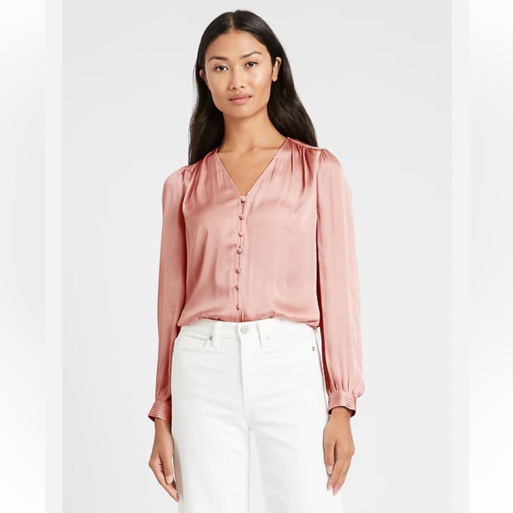 BANANA REPUBLIC Pink Balloon Sleeve Soft Satin V-Neck Blouse- Size medium